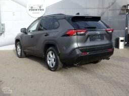 Toyota RAV4 pilnas