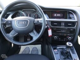 Audi A4 pilnas
