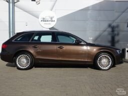 Audi A4 pilnas