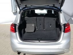BMW 225 Active Tourer pilnas