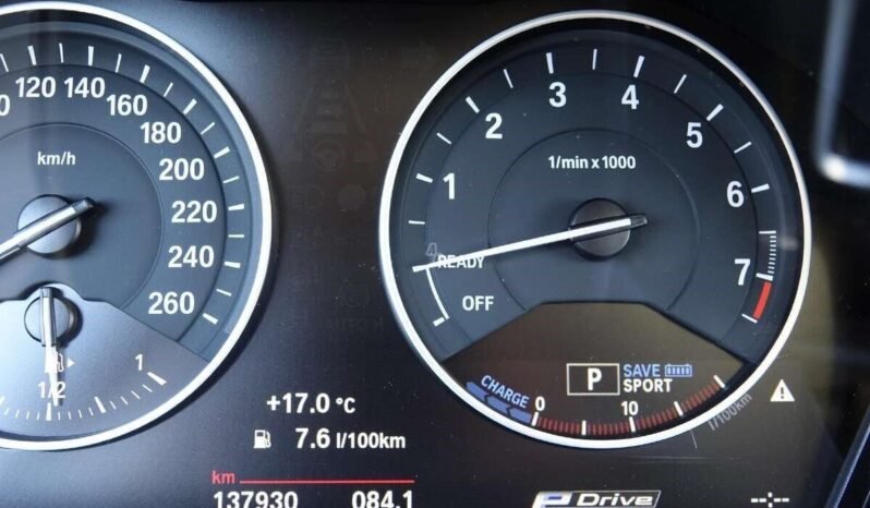 BMW 225 Active Tourer pilnas