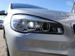 BMW 225 Active Tourer pilnas