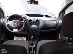 Dacia Dokker pilnas