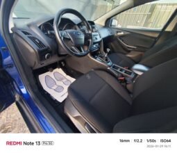 Ford Focus pilnas