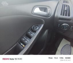 Ford Focus pilnas