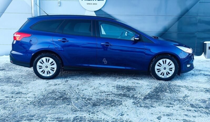 Ford Focus pilnas