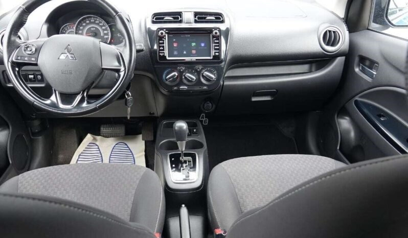 Mitsubishi Space Star pilnas