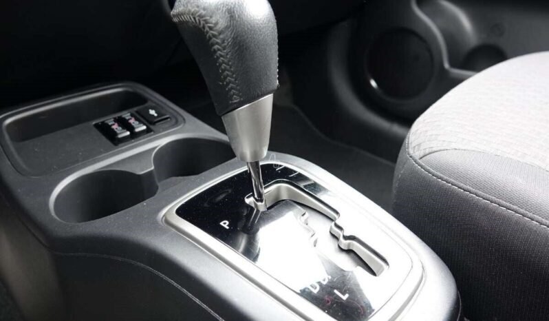 Mitsubishi Space Star pilnas