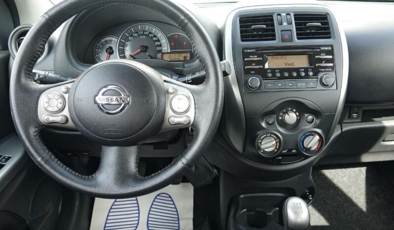 Nissan Micra pilnas