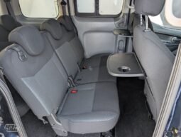 Nissan NV200 pilnas