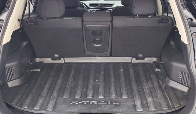 Nissan X-Trail pilnas
