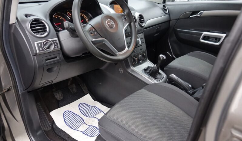 Opel Antara pilnas