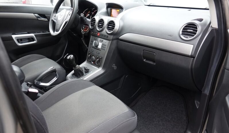 Opel Antara pilnas