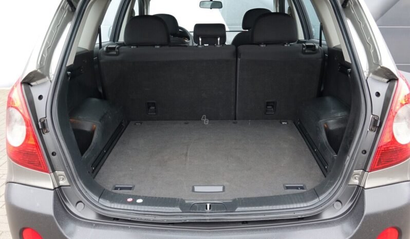 Opel Antara pilnas