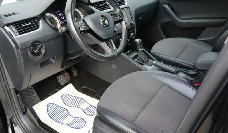 Skoda Octavia pilnas