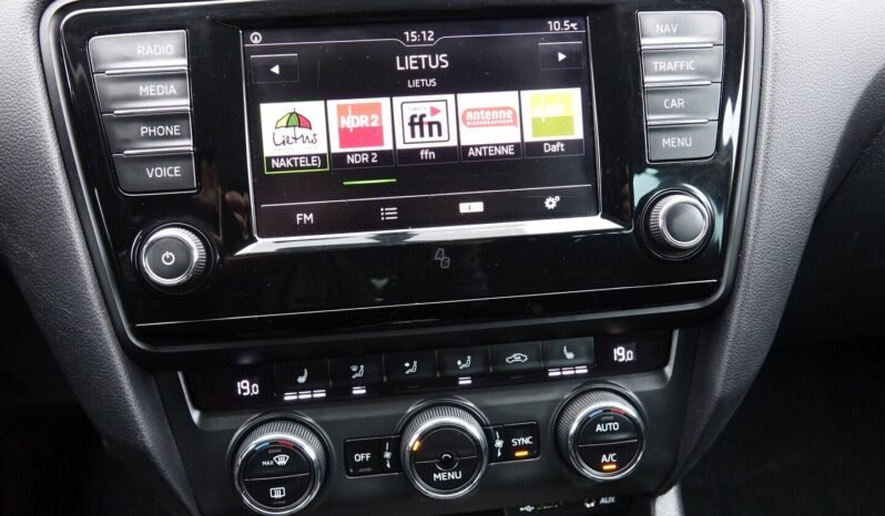 Skoda Octavia Scout pilnas