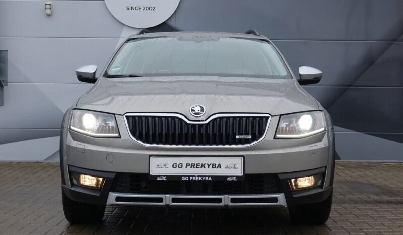 Skoda Octavia Scout pilnas