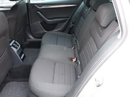 Skoda Octavia Scout pilnas