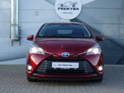 Toyota Yaris pilnas