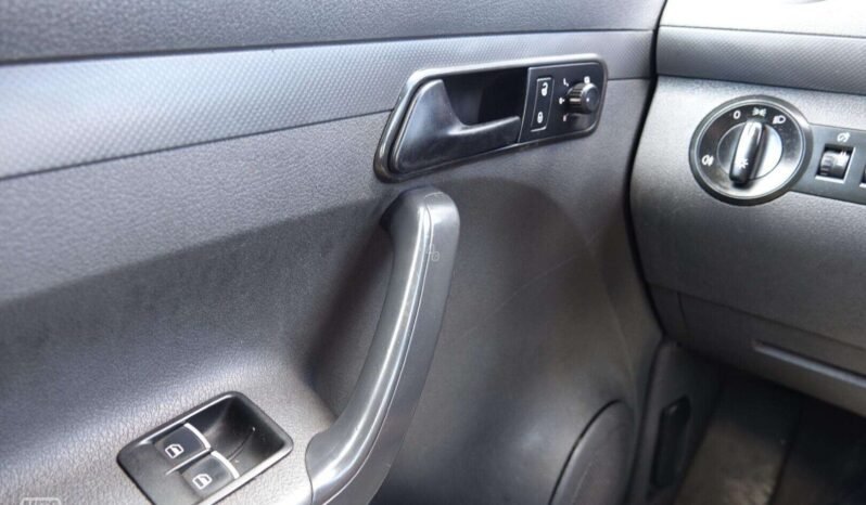 Volkswagen Caddy pilnas