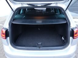 Volkswagen Golf pilnas