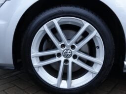 Volkswagen Golf pilnas