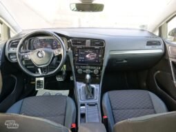 Volkswagen Golf pilnas