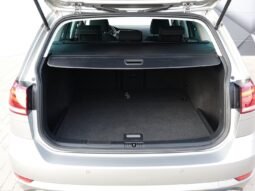 Volkswagen Golf pilnas