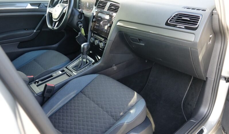 Volkswagen Golf pilnas