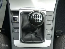 Volkswagen Passat pilnas