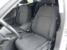 Volkswagen Passat pilnas