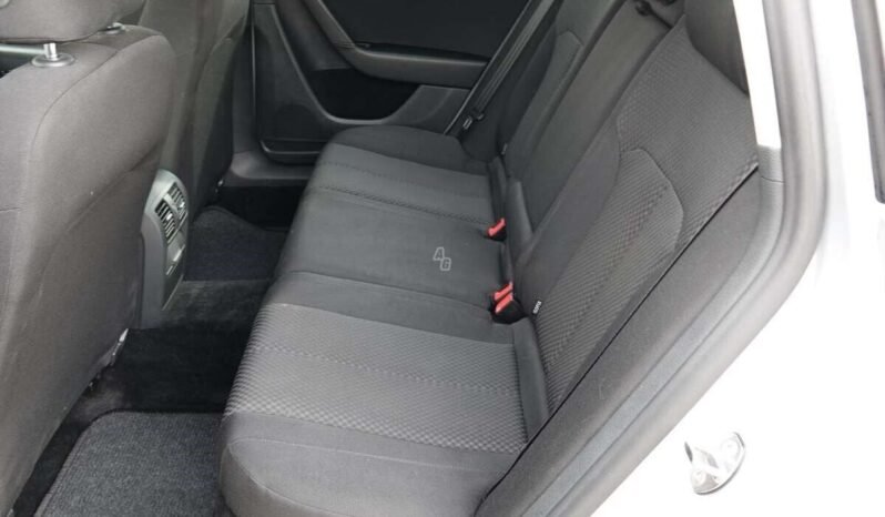 Volkswagen Passat pilnas