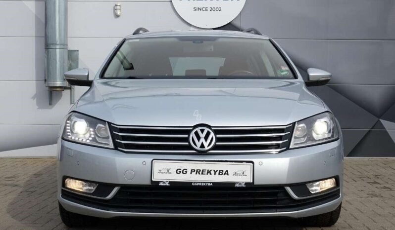 Volkswagen Passat pilnas