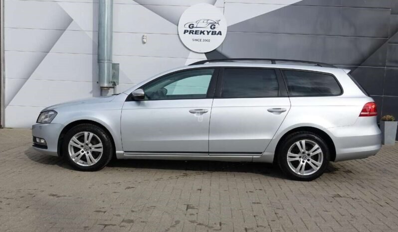 Volkswagen Passat pilnas