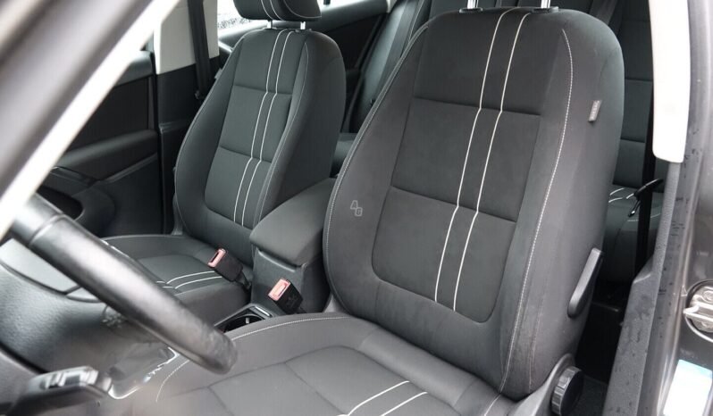 Volkswagen Tiguan pilnas