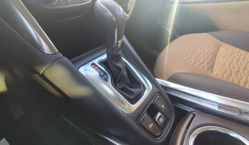 Opel Zafira Tourer full