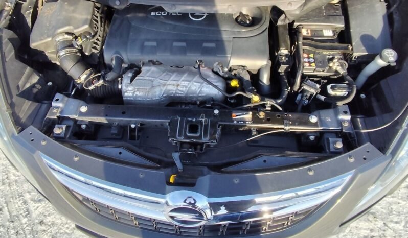 Opel Zafira Tourer full