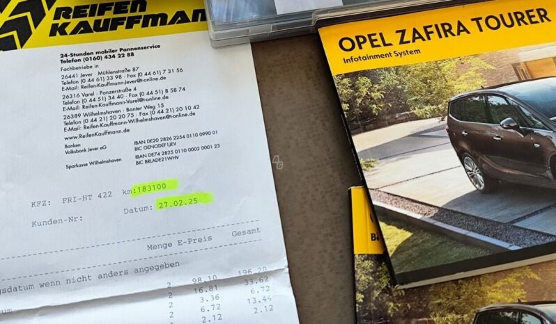 Opel Zafira Tourer full
