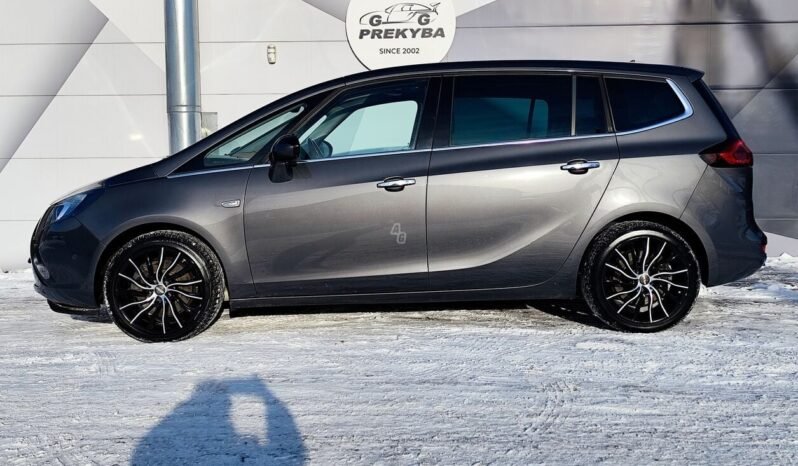 Opel Zafira Tourer full