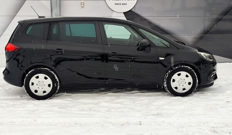 Opel Zafira Tourer full