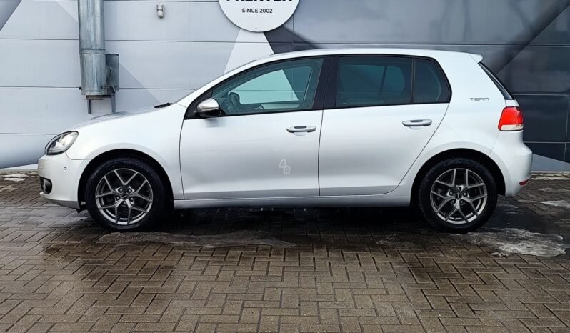 Volkswagen Golf full