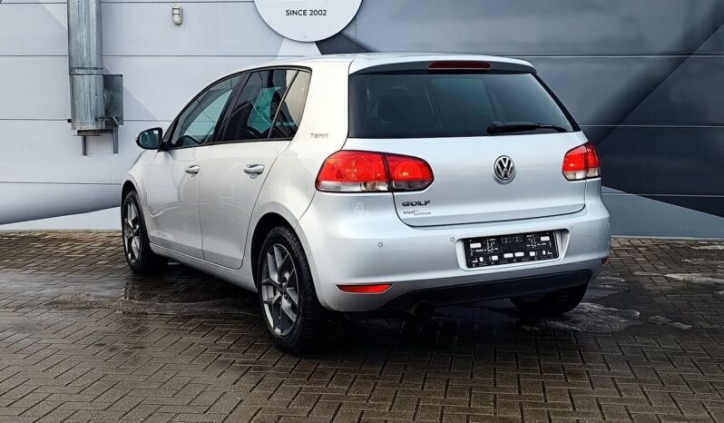 Volkswagen Golf full