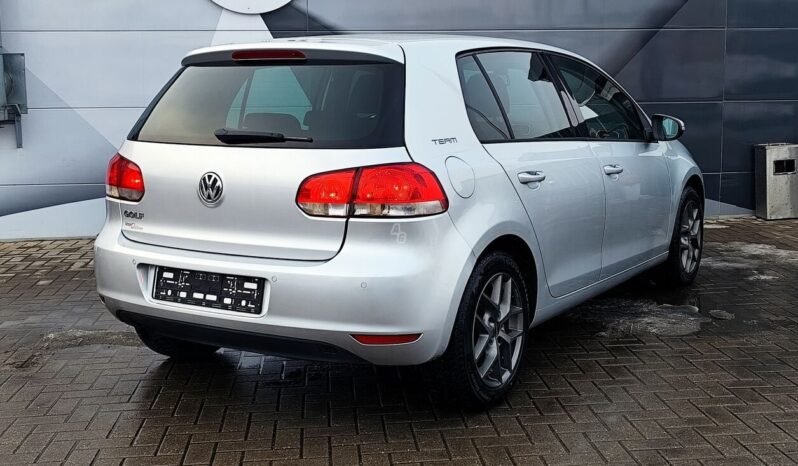Volkswagen Golf full