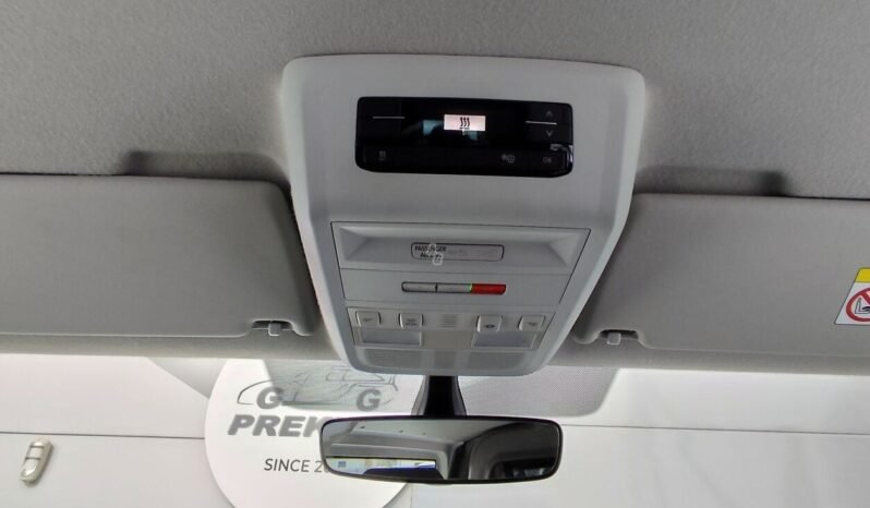 Volkswagen Transporter full