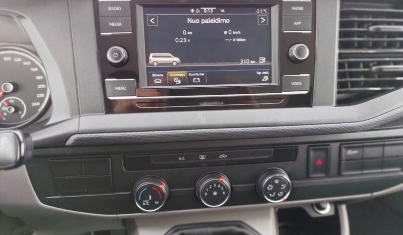 Volkswagen Transporter full