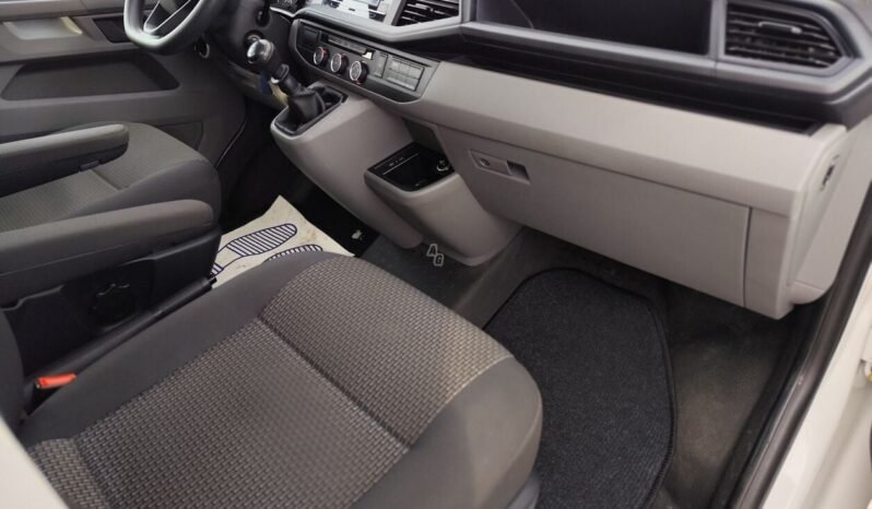 Volkswagen Transporter full