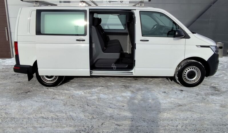 Volkswagen Transporter full