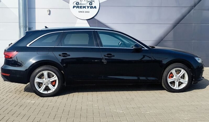 Audi A4 pilnas