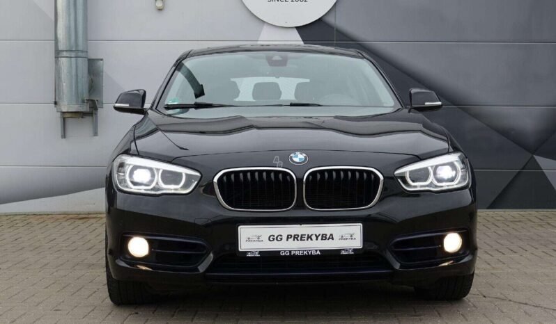BMW 120 pilnas