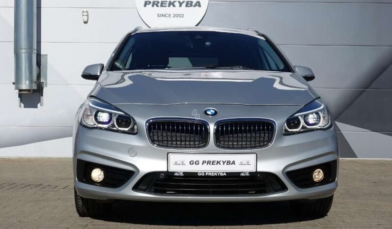BMW 225 Active Tourer pilnas